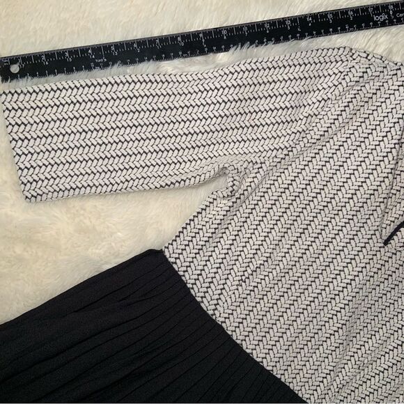 Sz Medium Black and White Ganni Anthropologie Dress - Picture 13 of 14